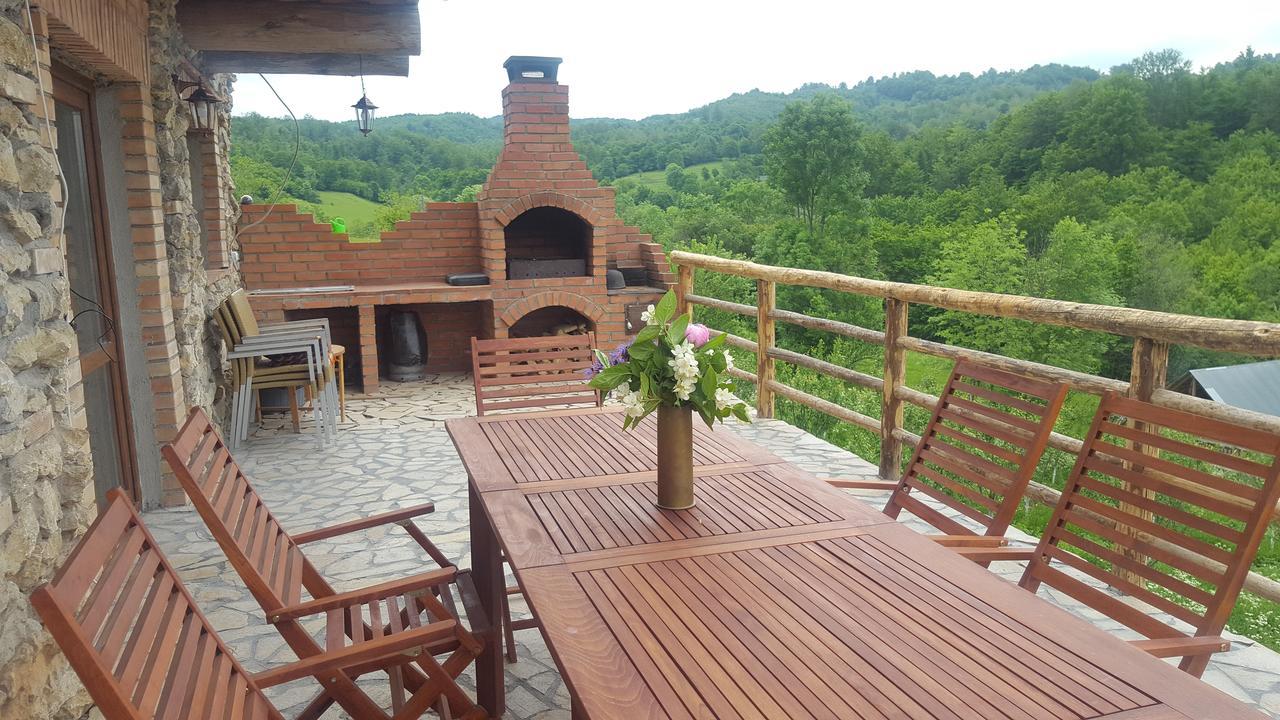 Отель Casa Din Piatra Пояна Экстерьер фото